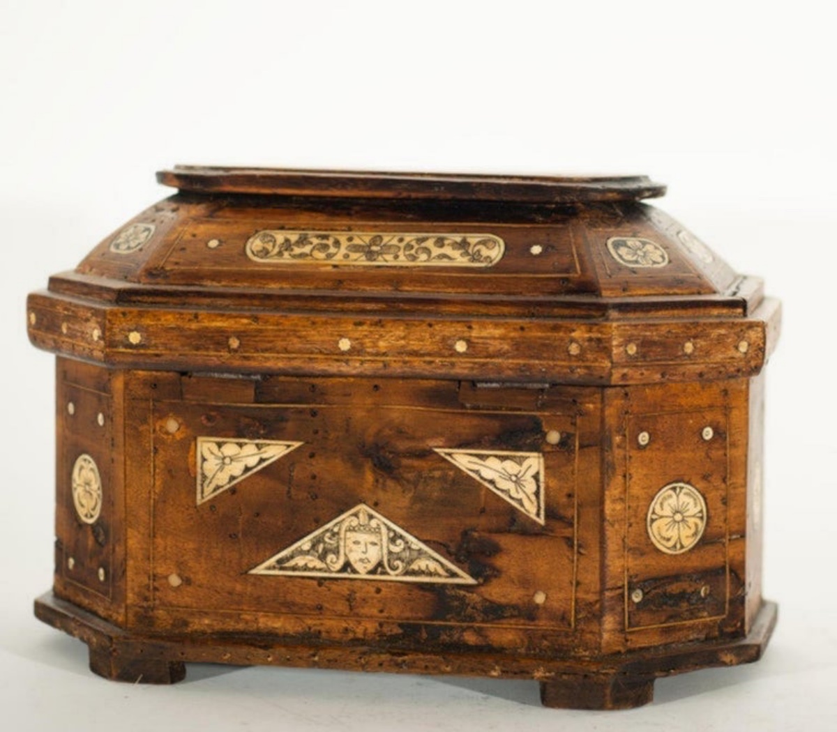 Dutch Chest In Fruitwood And Carved Bone Applications, Dutch School, 18th Century -photo-4
