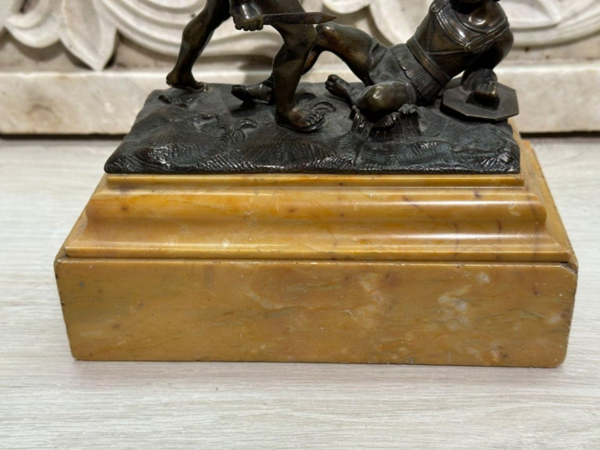 Italian Bronze Sculpture Depicting Gladiators On A Marble Base, 19th Century-photo-2