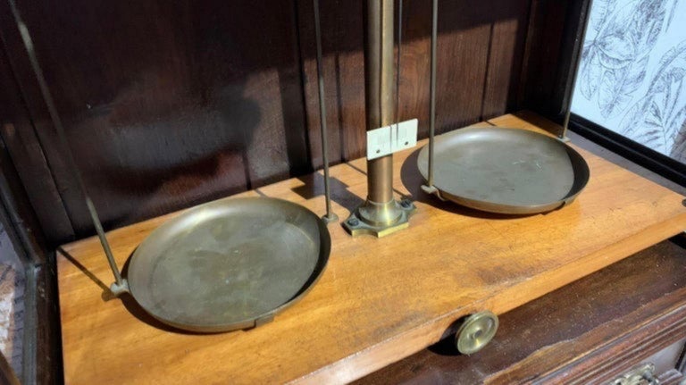 19th Century Pharmacy Scales.-photo-4