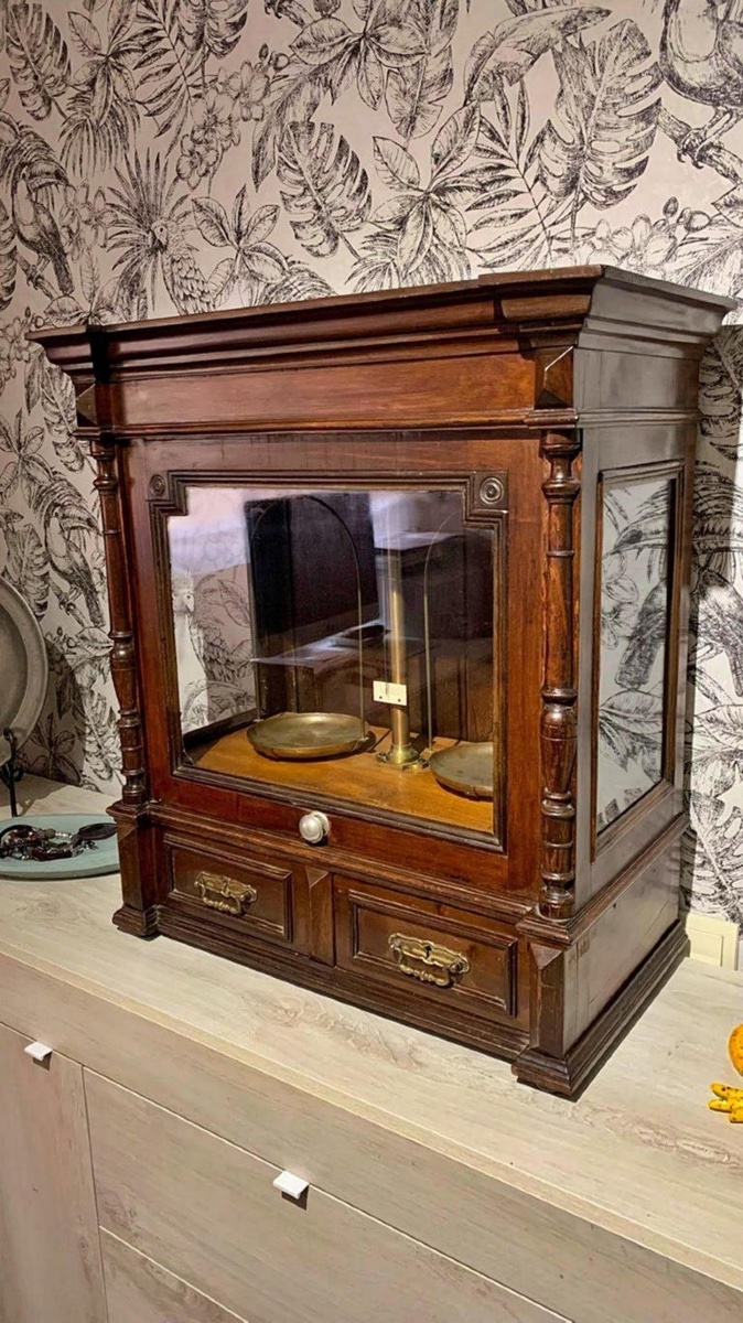 19th Century Pharmacy Scales.-photo-6