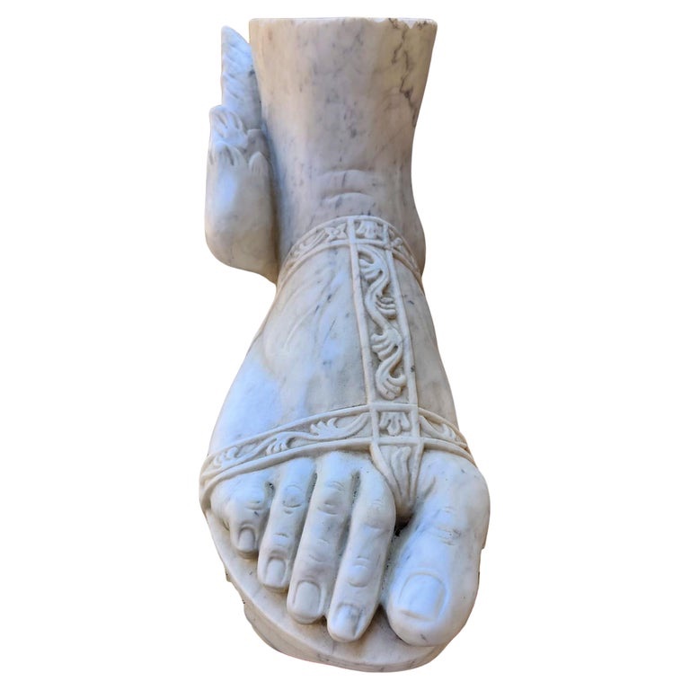 Chef-d'œuvre des Pieds de « Mercure » ​​du XIXe siècle en marbre de Carrara-photo-3