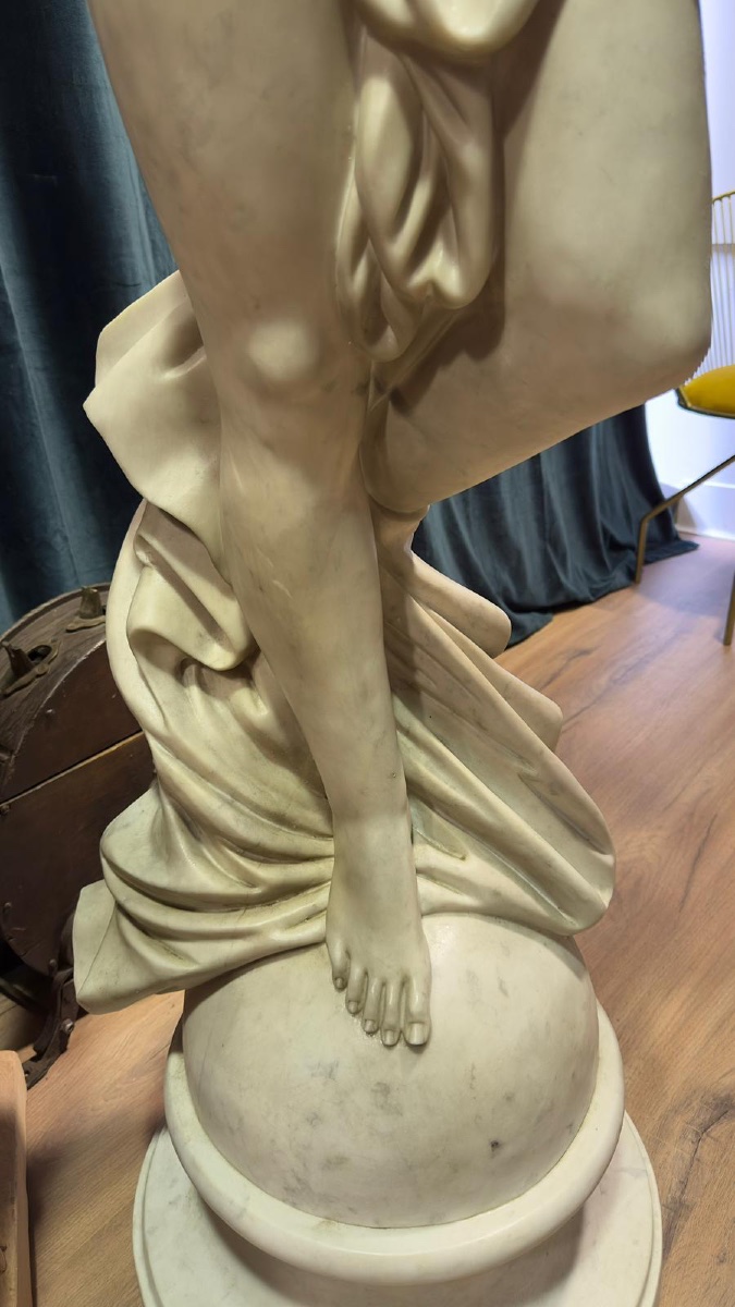 Sculpture Italienne du XIXe siècle « Nu féminin »  Sculpture en marbre blanc de Carrare H. 174 -photo-2