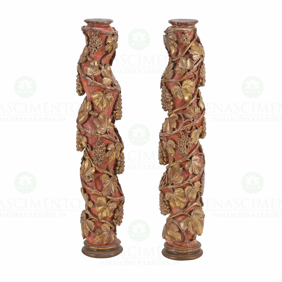 PAIRE DE COLONNES BAROQUES PORTUGAISES, XVIIe siècle. H : 107 cm