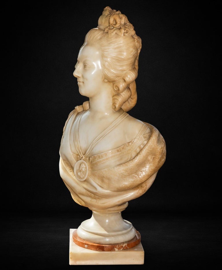  Bust Of Marie Antoinette. Late 18th Century, Carrara Marble-photo-2
