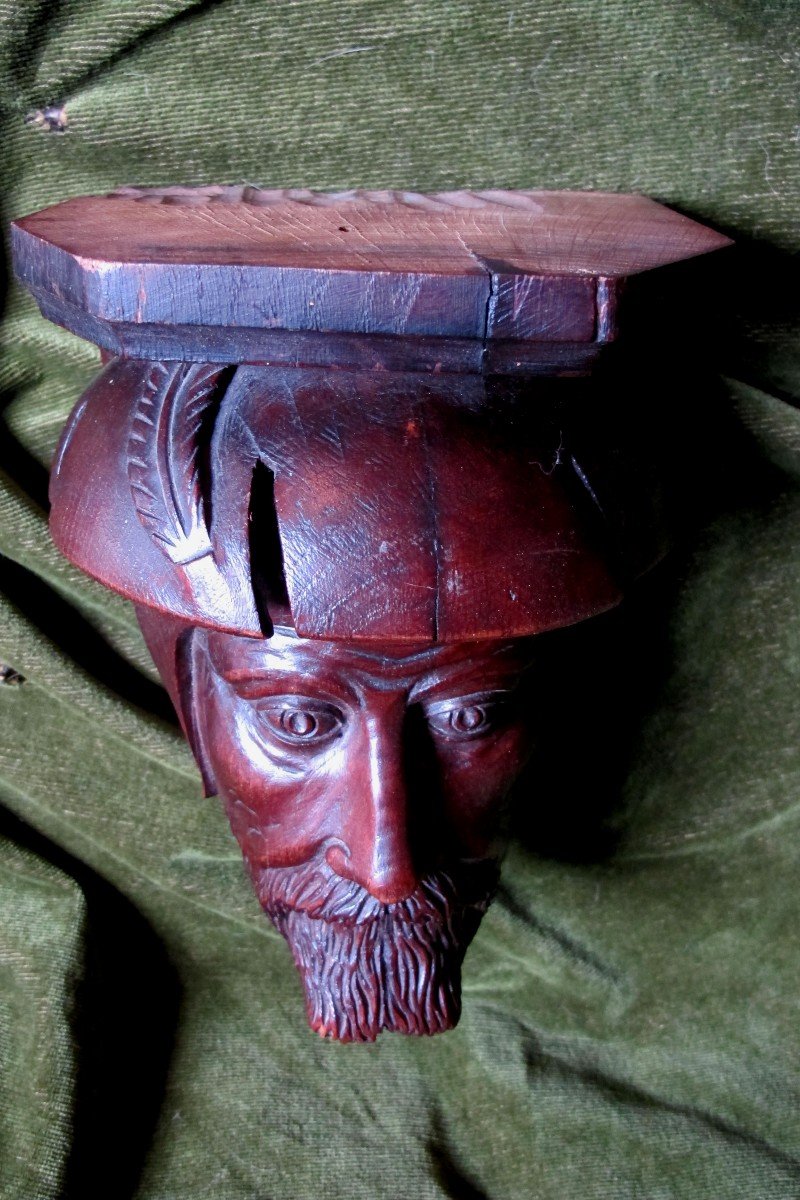 Medieval Man's Head Console In Oak-photo-3