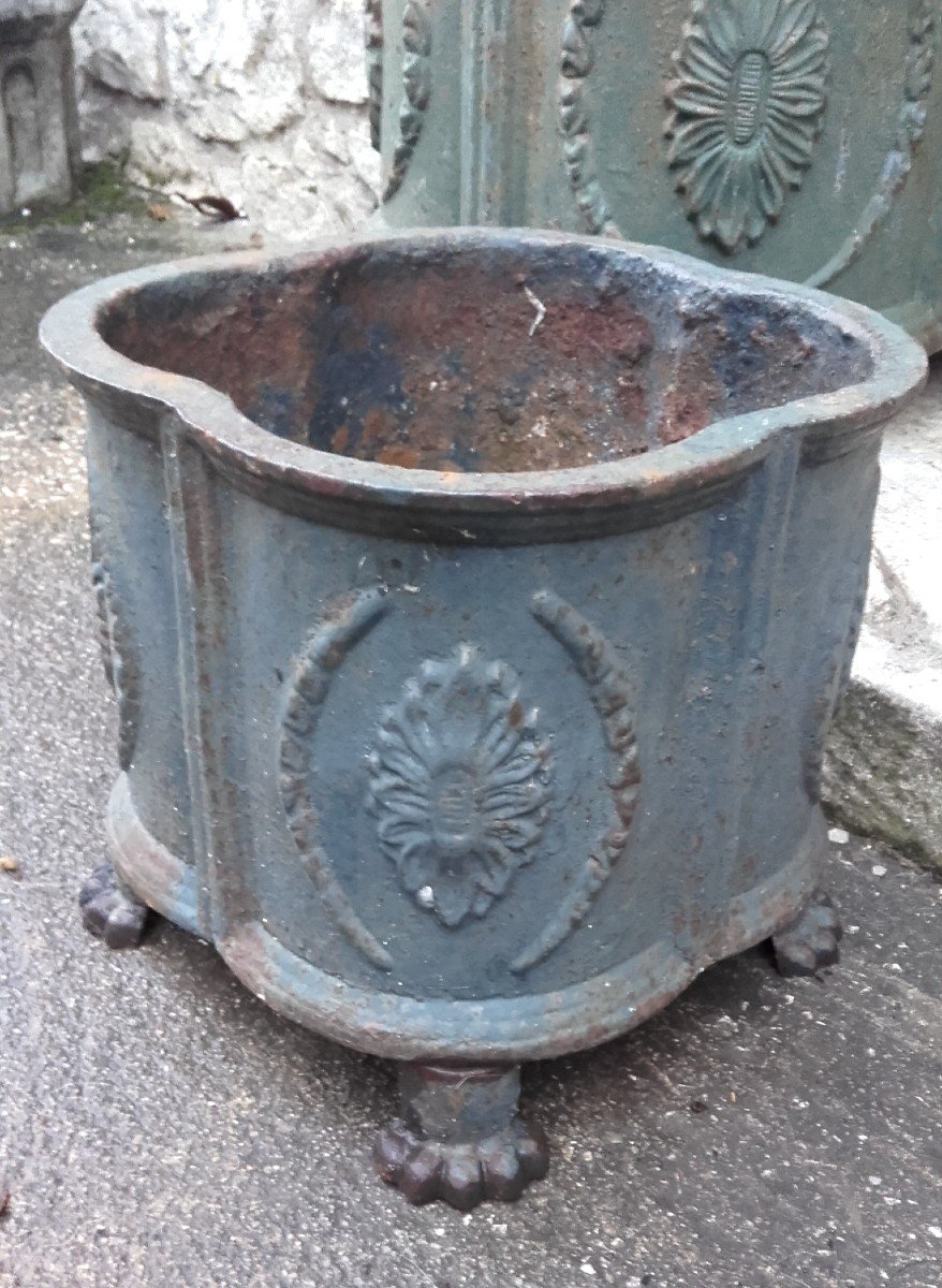 Ancien Duo De Jardinières Quadrilobé En Fonte De Fer-photo-3