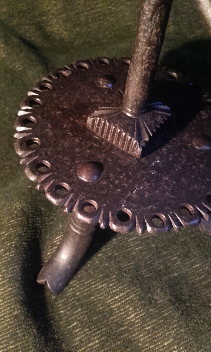 XIX Zoomorphic Candlestick In Wrought Iron-photo-4
