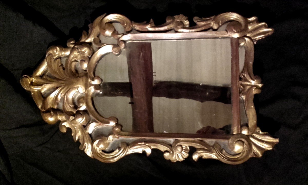 Petit Miroir époque Régence A Parcloses Bois Doré  60x36 Cm