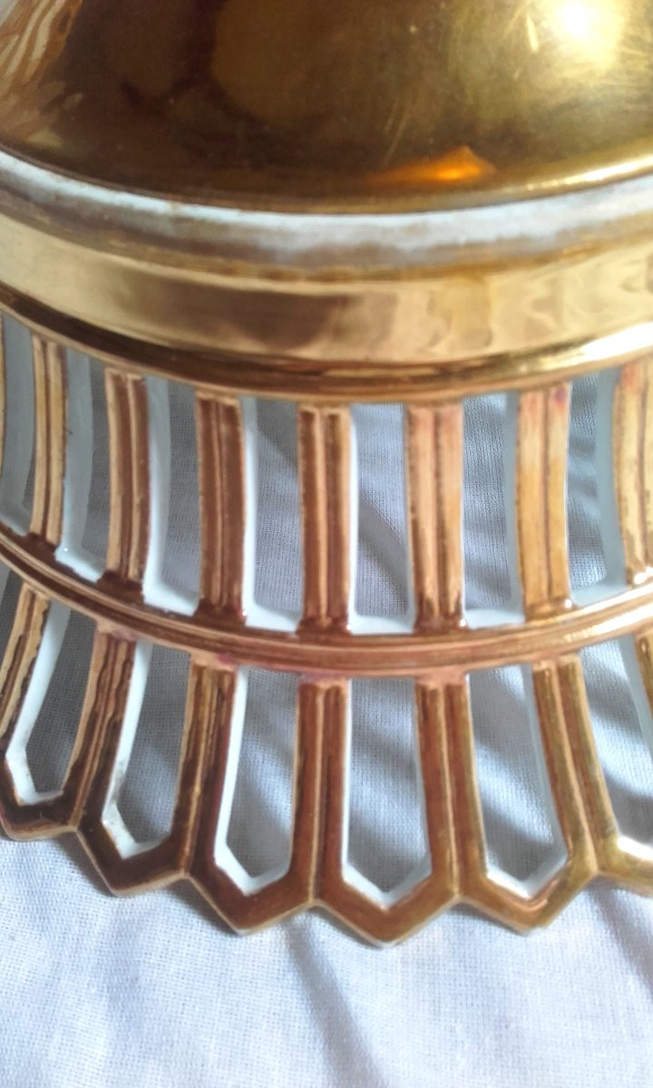 Pair Of White And Gold Porcelain Basket Cups-photo-1
