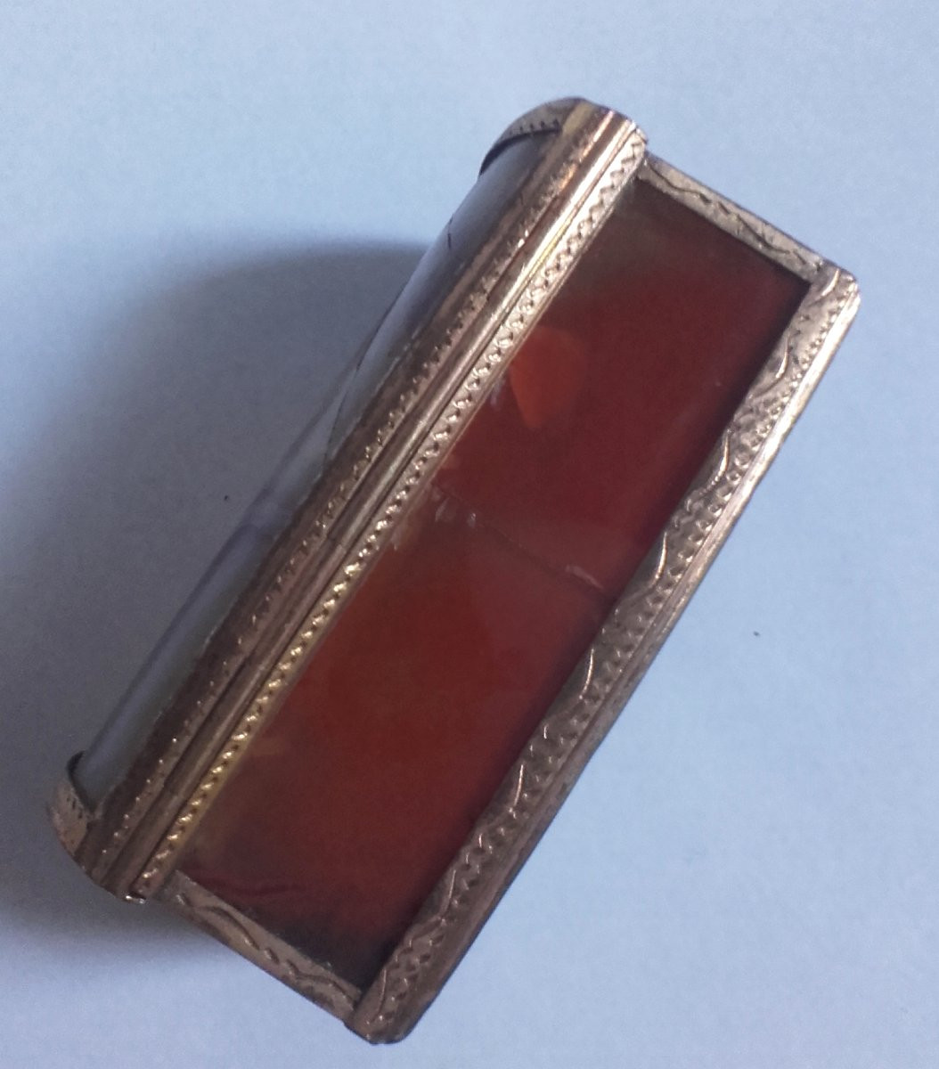 18th Century Agate Snuffbox In The Shape Of A Chest-photo-4