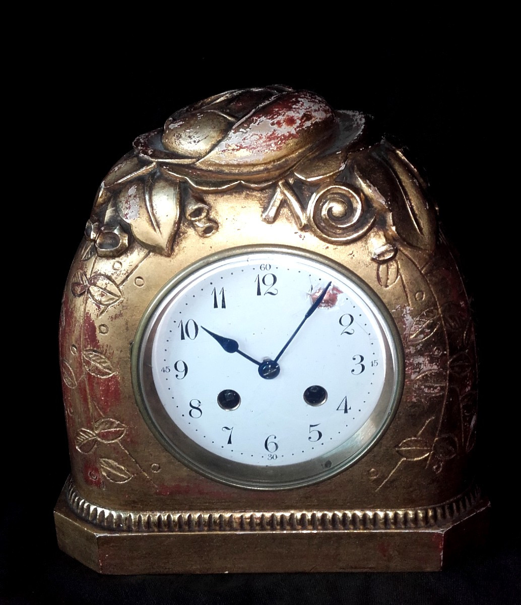 Art Deco Clock In Gilded Wood Dlg By Süe And Mare