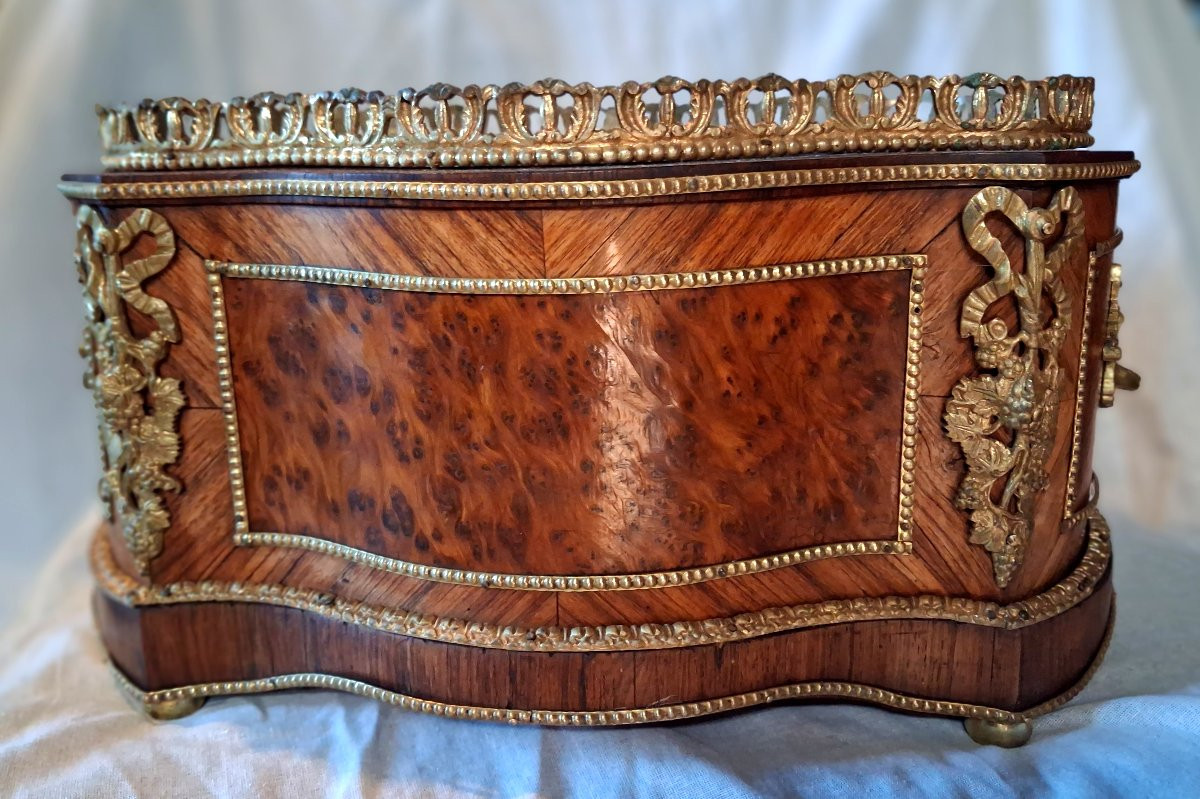 Bronze And Wood Planter, Curved On All Sides-photo-2