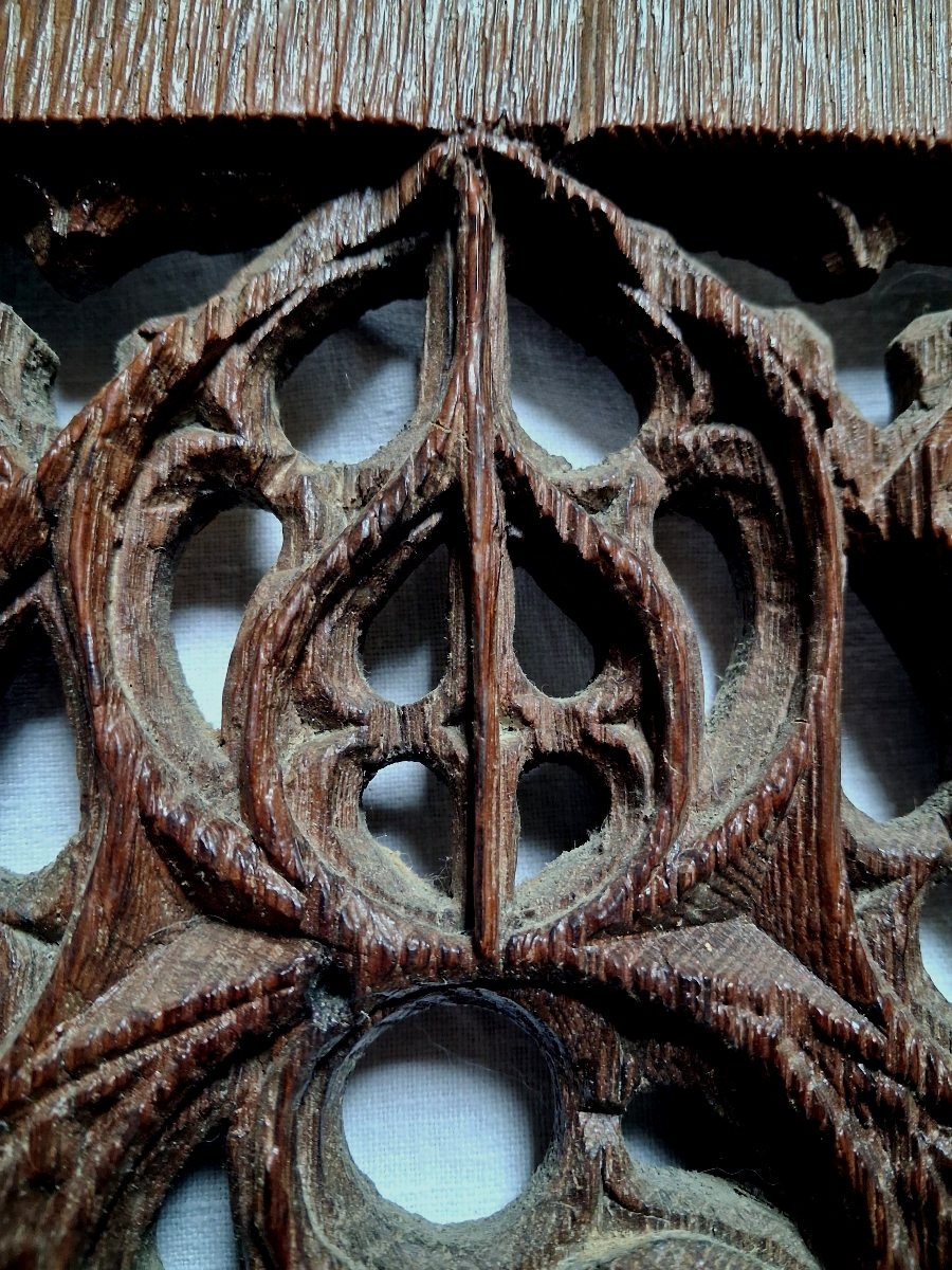 Panneau gothique a fenestrage ajouré en chene circa 1500-photo-2