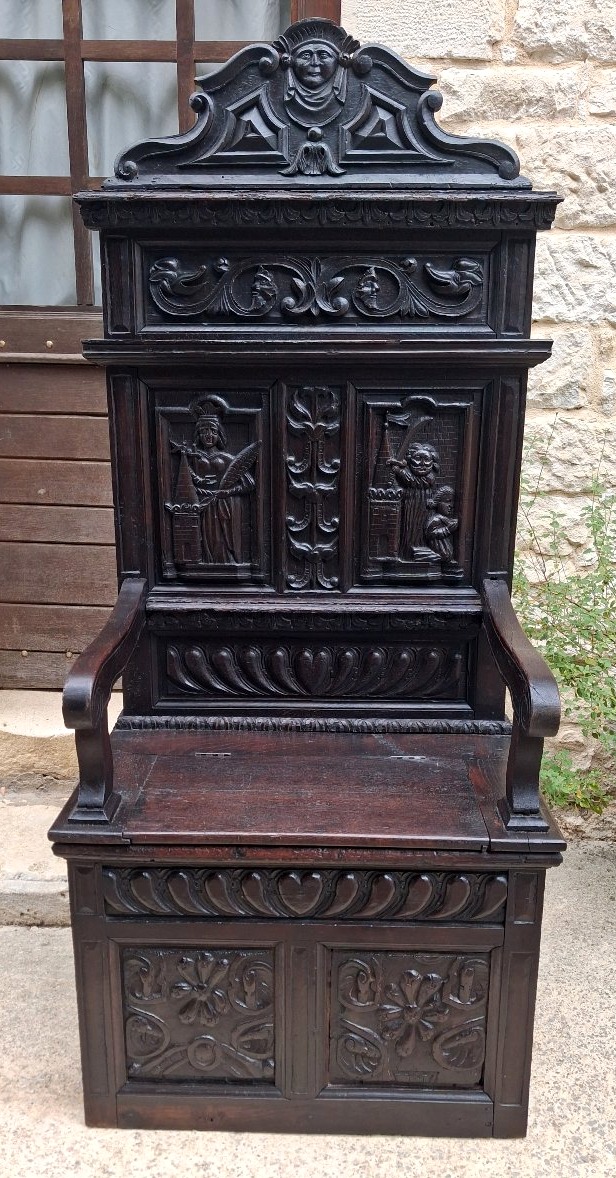Fauteuil Cathèdre renaissance en chêne du XIX et avant 