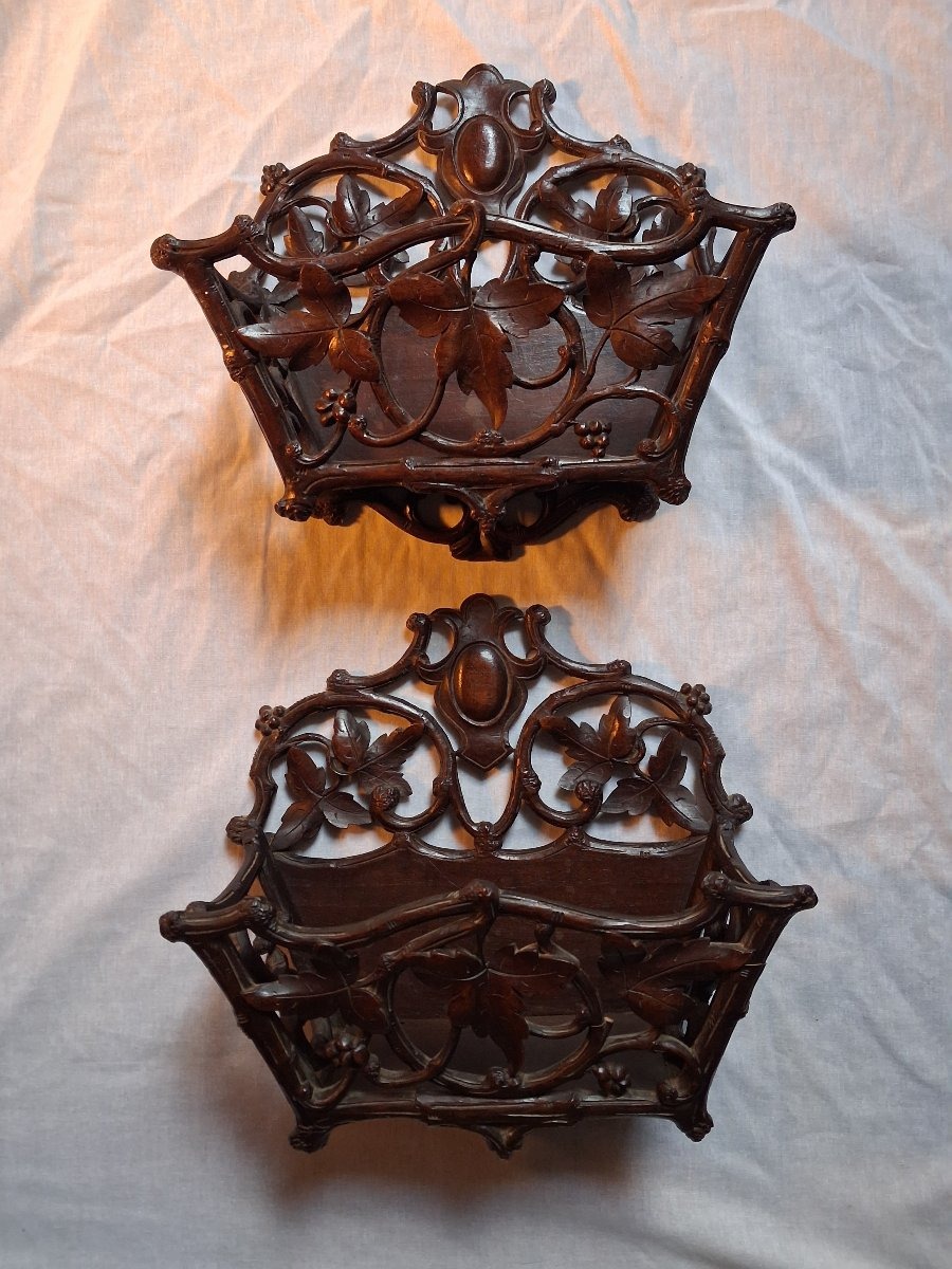 Black Forest Pair Of Hanging Baskets-photo-2