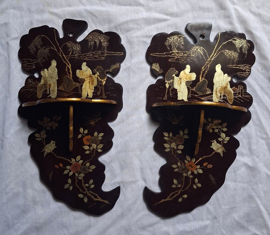 Pair Of Folding Shelves Made Of Japanese Lacquer