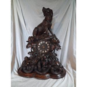 Pendule Fôret Noire au chien