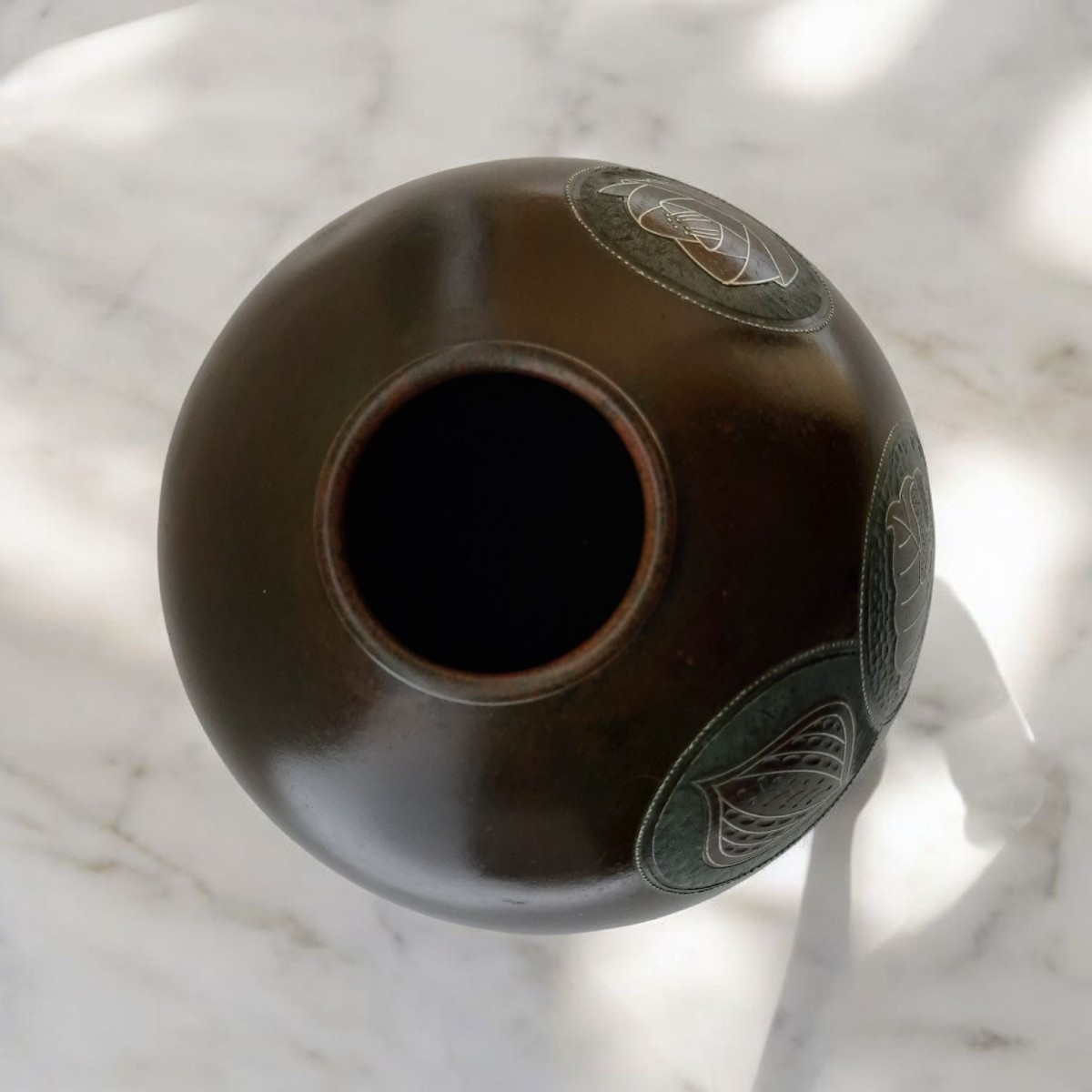 Japanese Bronze Vase Signed Harumori 晴守-photo-1