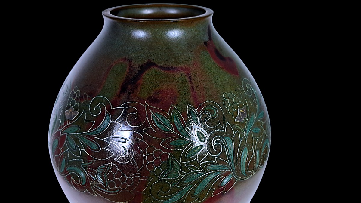 Bronze japonais de Hannya KANKEI (般若勘渓) : Vase en bronze incrusté d'argent-photo-1