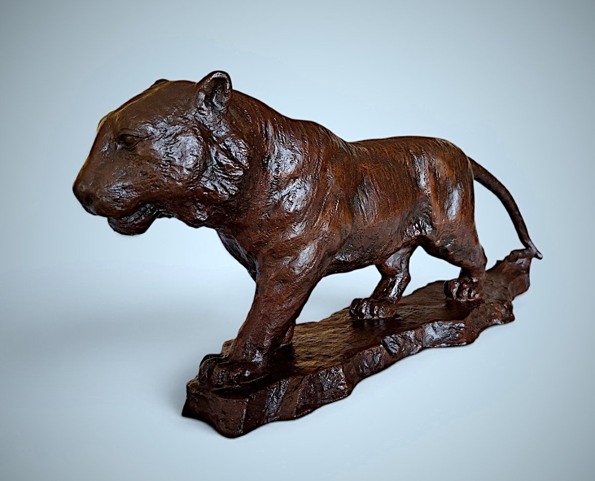 Japanese Bronze By Nakano Shirô (中野四郎): Walking Tiger-photo-3
