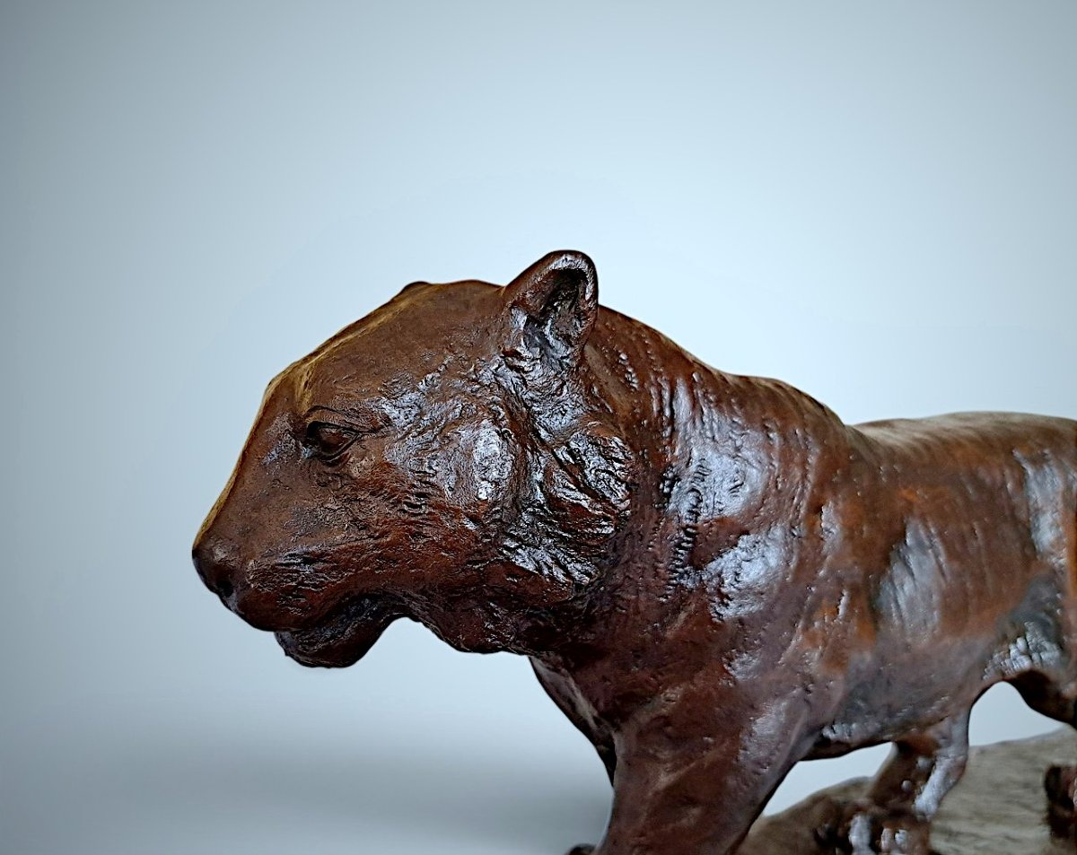 Japanese Bronze By Nakano Shirô (中野四郎): Walking Tiger-photo-5