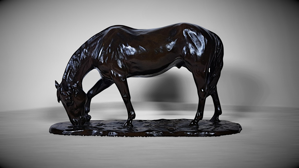 Japanese Bronze Sculpture By Itô Kunio - A Grazing Horse 