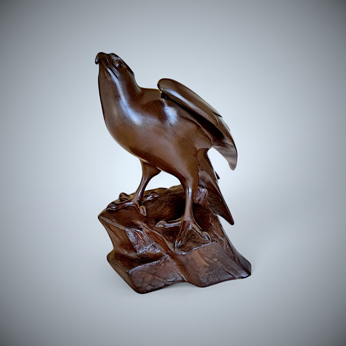 Bronze japonais d’Iwase SEIHO : Faucon-photo-3