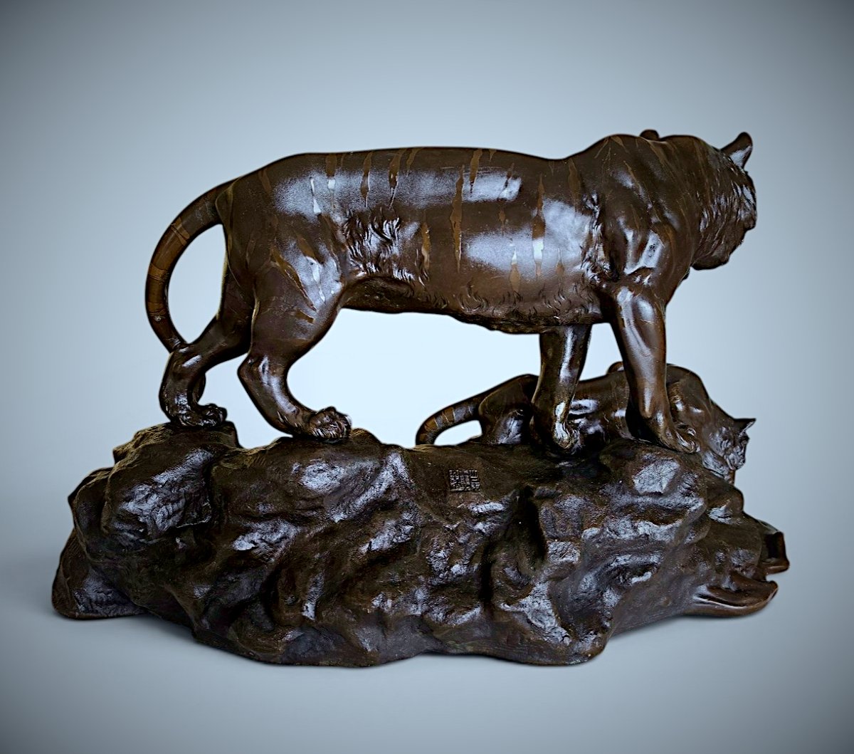 Japanese Bronze Genryusai Seiya - Tiger And Cub By A Rocky Stream-photo-1
