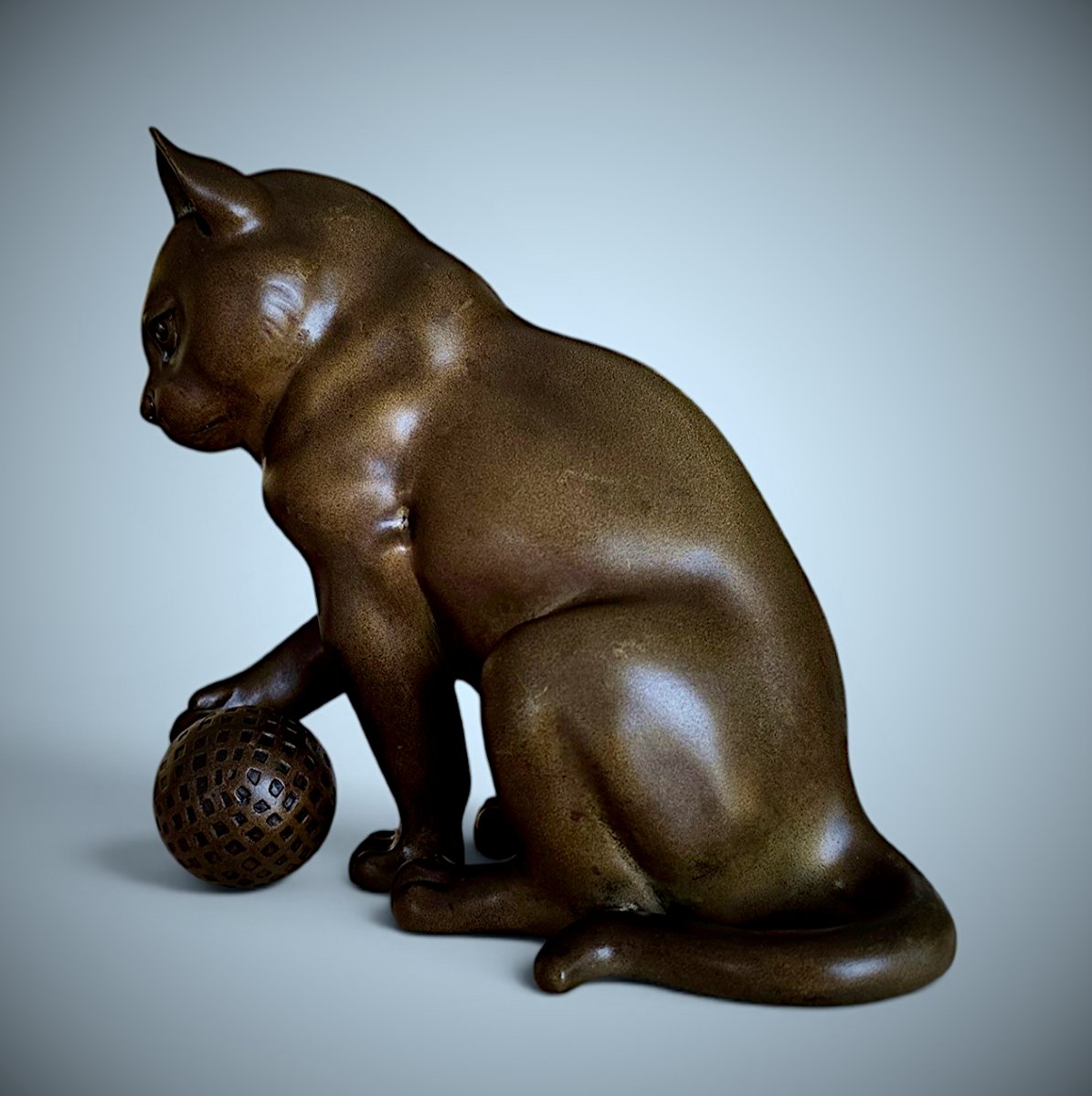 Japanese Bronze By Onoda Harumasa - Cat With A Temari Ball-photo-2