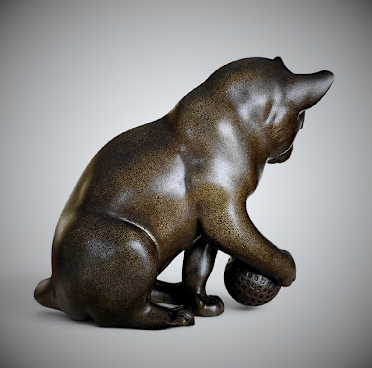Japanese Bronze By Onoda Harumasa - Cat With A Temari Ball-photo-5