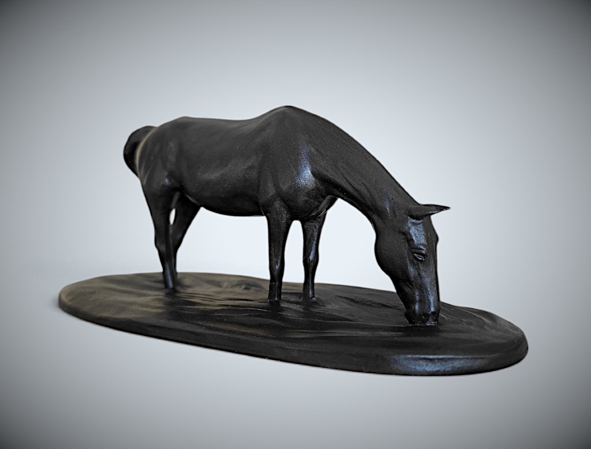Japanese Bronze By Itō Kunio – Horse Drinking Water-photo-3
