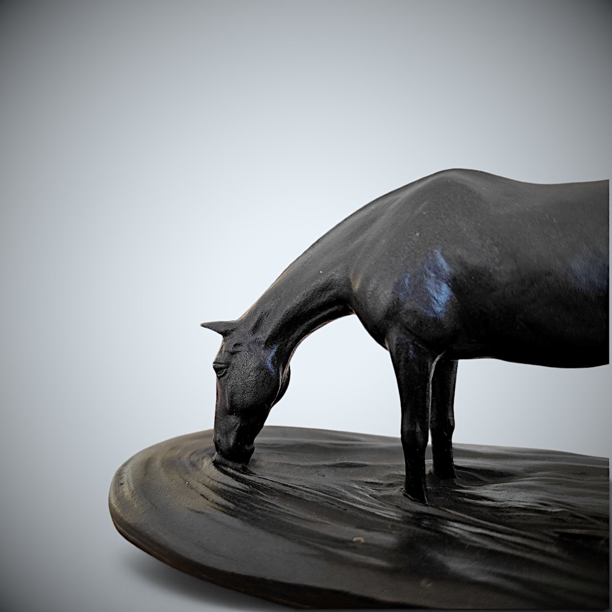 Japanese Bronze By Itō Kunio – Horse Drinking Water-photo-4