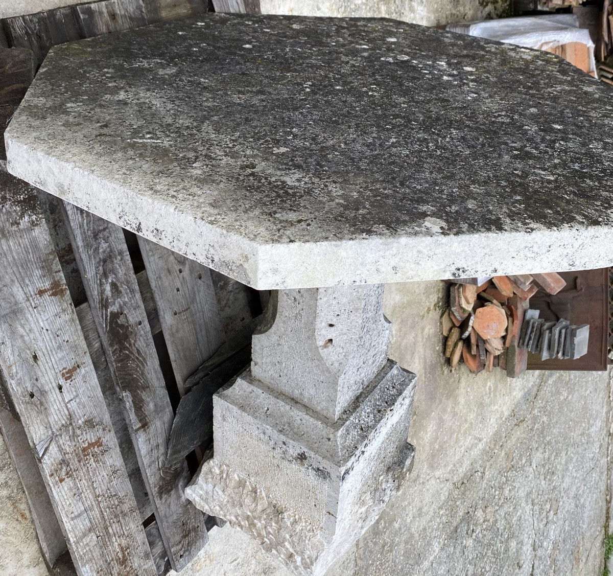 Octagonal Stone Garden Table-photo-1