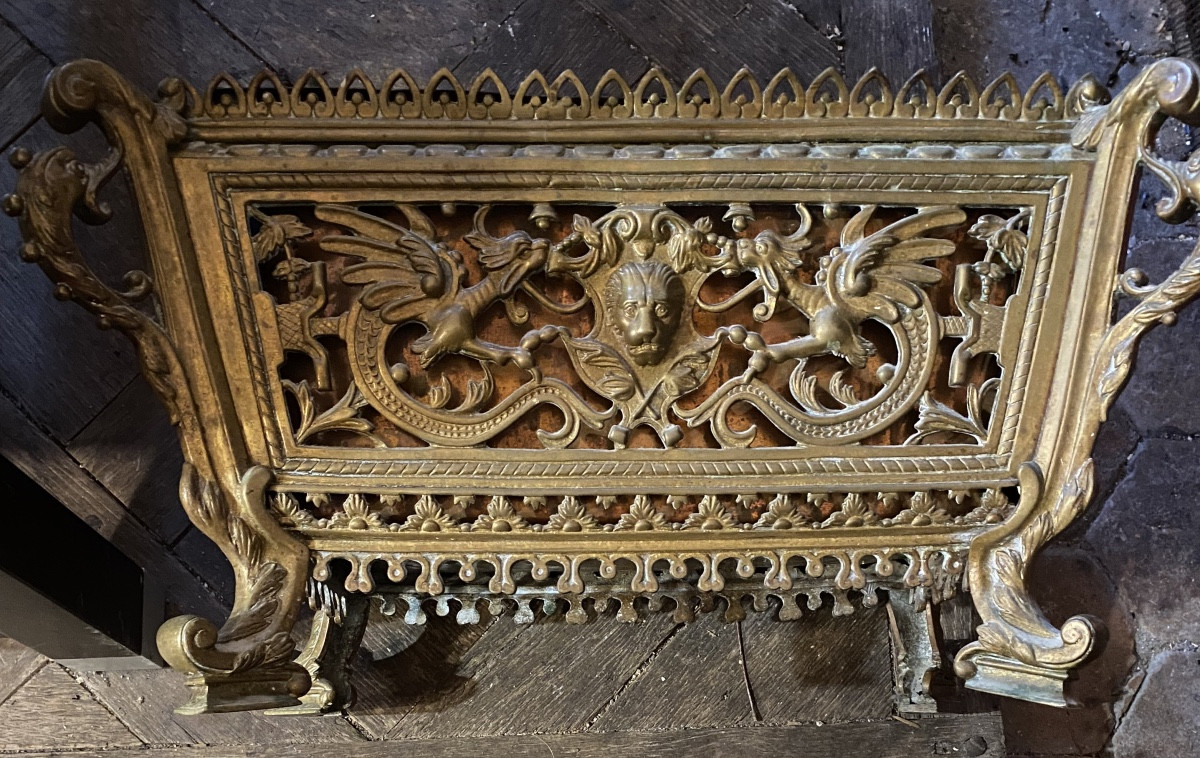 jardinière en bronze ouvragé 