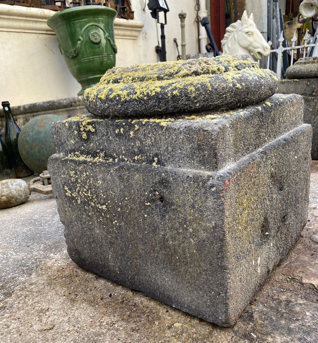 4 socles en pierre-photo-2