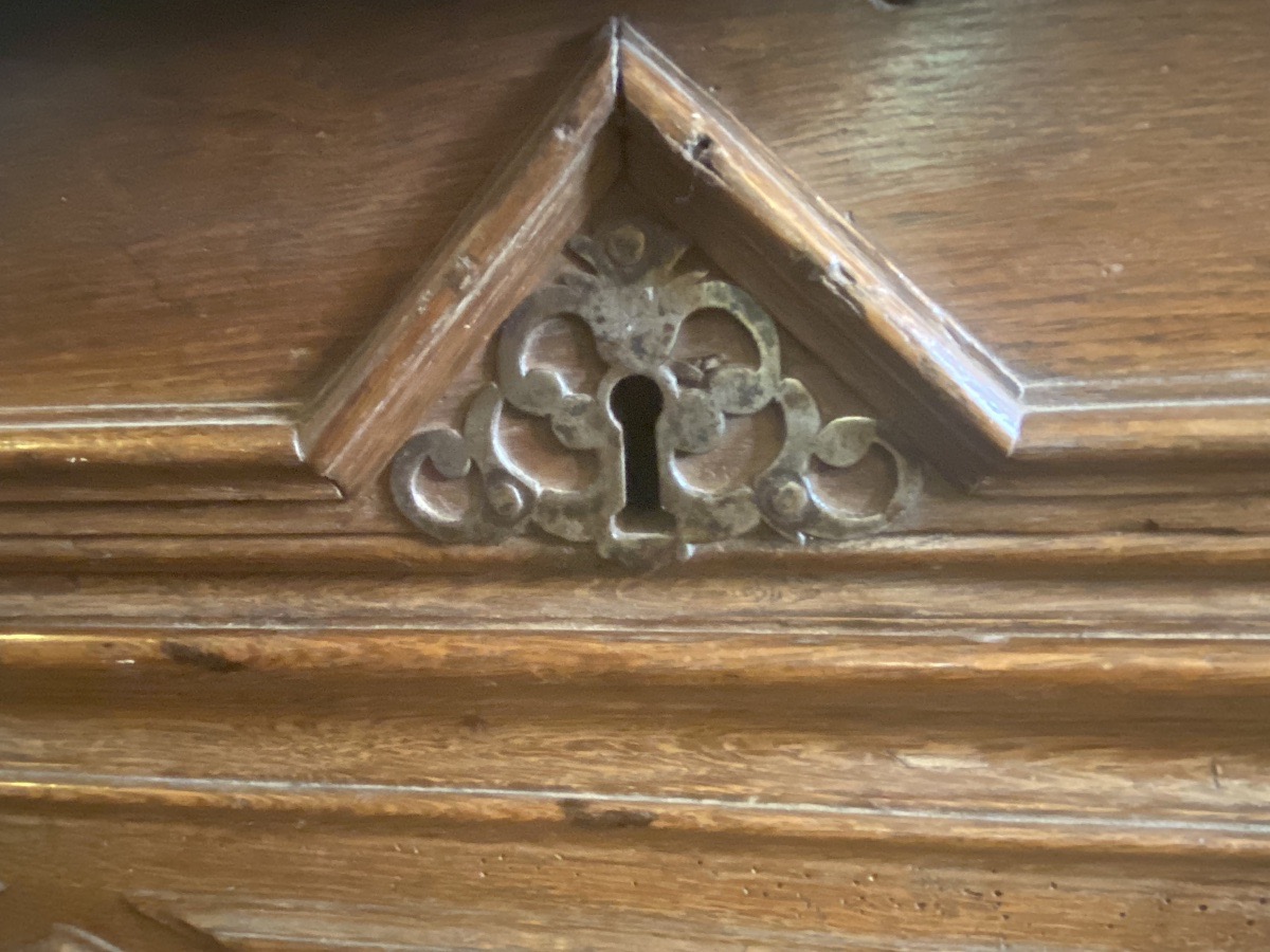 Louis XIII Oak Chest-photo-3