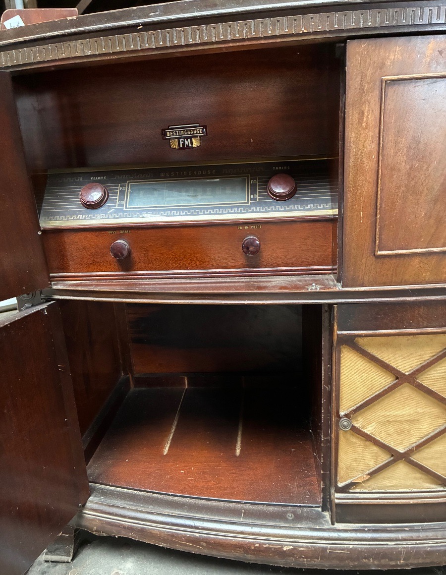 Vintage Westinghouse Console Radio Cabinet-photo-2