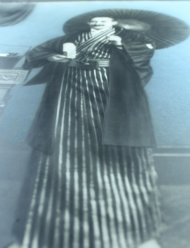 Homme travesti en Kimono Japonais Très grande photo 84x58 cm ! RAMUS Grenoble 1912 Pierre LOTI-photo-4