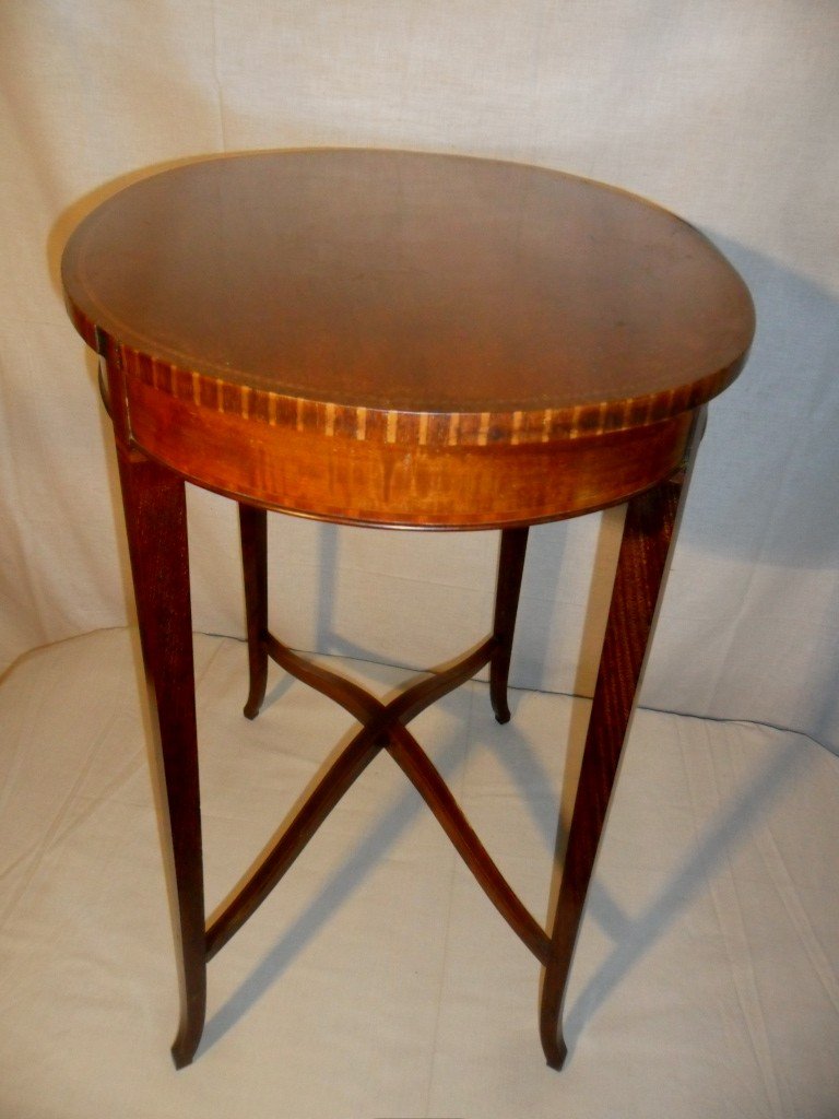 Transition Style Mahogany Pedestal Table-photo-1