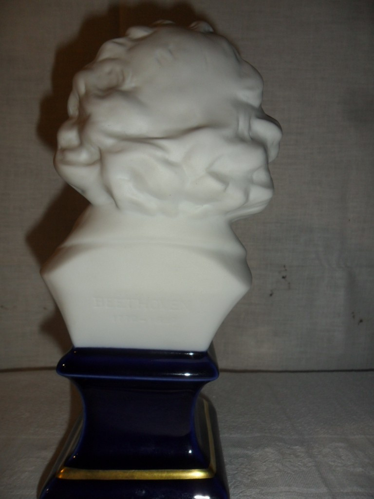 Small Bust Of Beethoven In Limoges Biscuit Porcelain-photo-3
