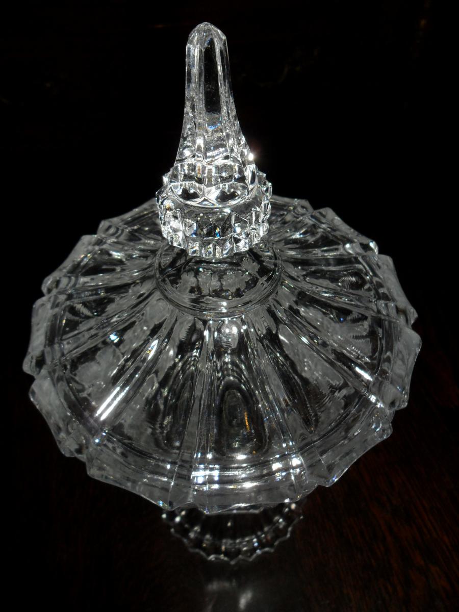 Covered Crystal Cut Pot-photo-4