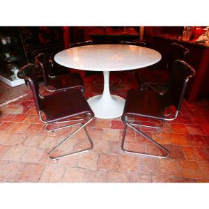 Eero Saarinen. Table Ronde Design Années 70s