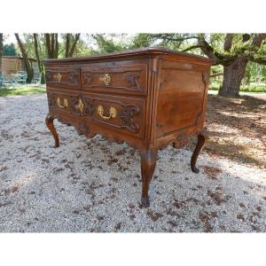 Importante commode sauteuse provençale en noyer 18èmeS