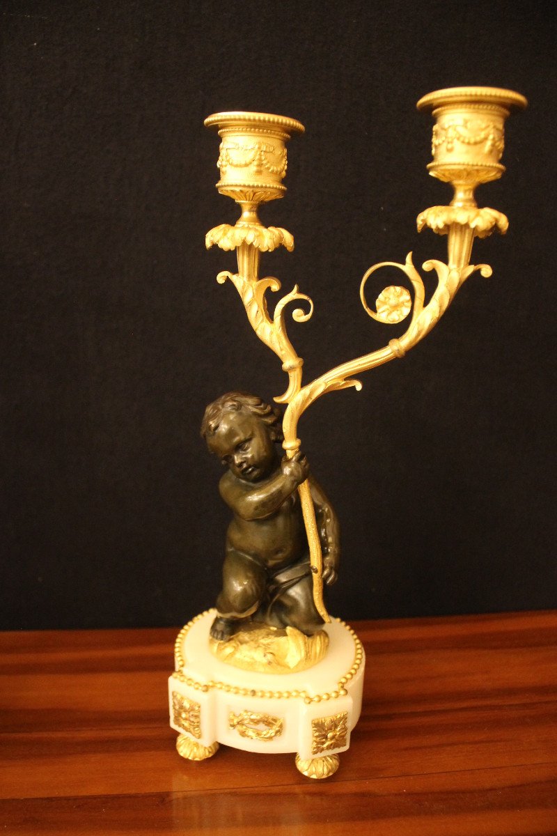 Paire De Petits Chandeliers Aux Putti En Bronze Doré Et Patiné, Style Louis XVI, époque XIXème-photo-2