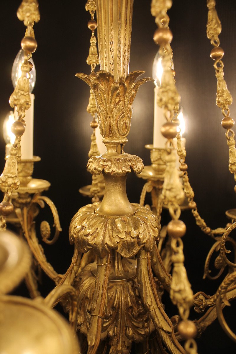 Louis XVI Style Chandelier In Chased Bronze With 18 Lights, Second Half Of The Nineteenth Century-photo-3
