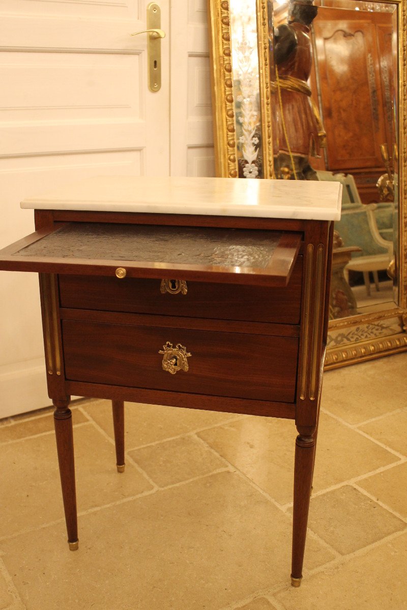 Table Chiffonnière de style Louis XVI En Acajou, Epoque XIXe siècle-photo-4