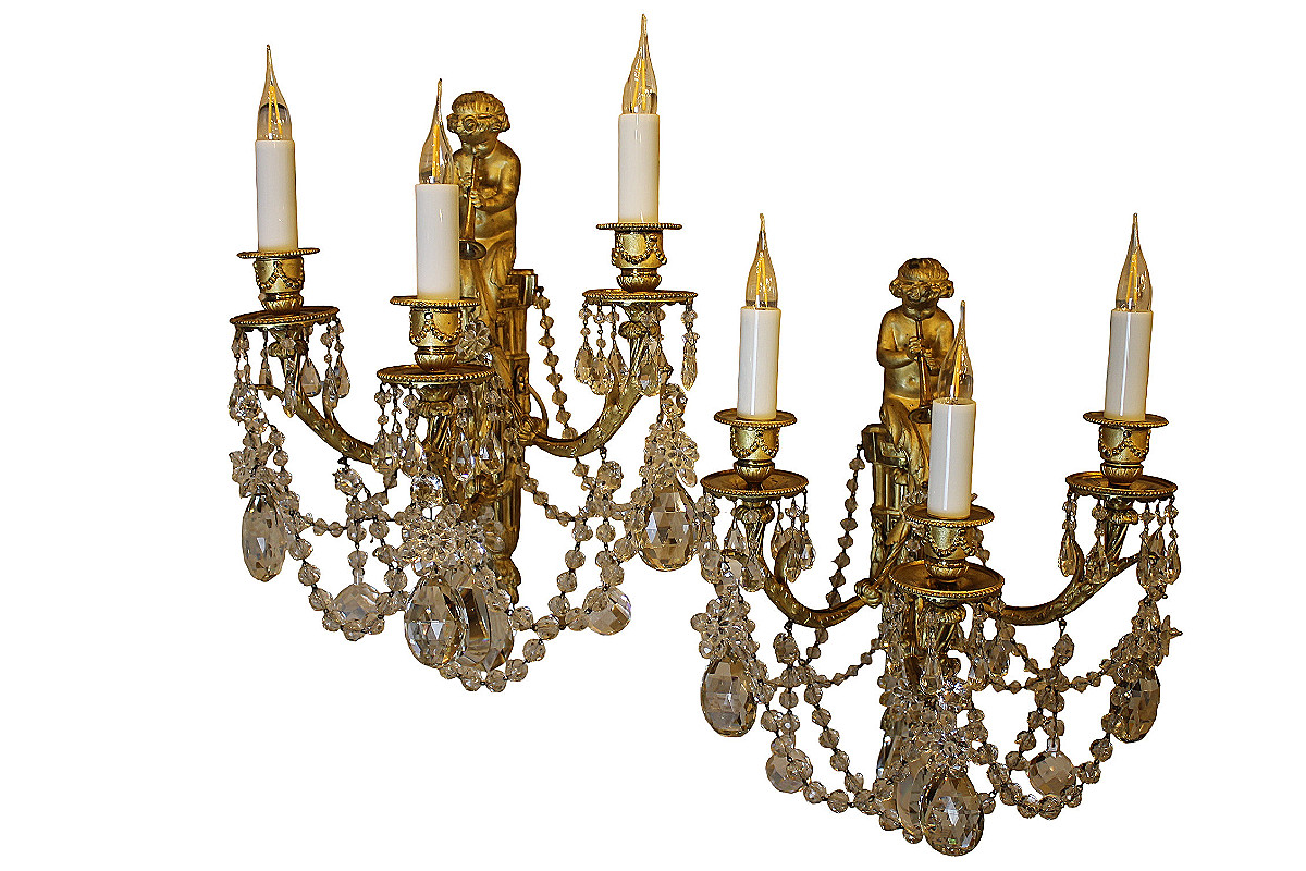 Paire d'appliques au satyre à la trompette en bronze et cristal, époque Napoléon III