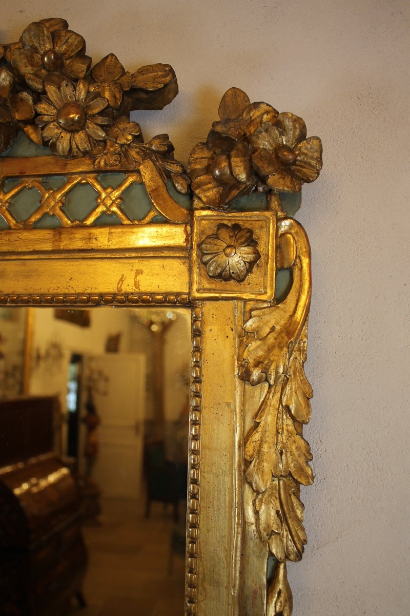 Miroir à fronton en bois sculpté et doré, époque Louis XVI-photo-3