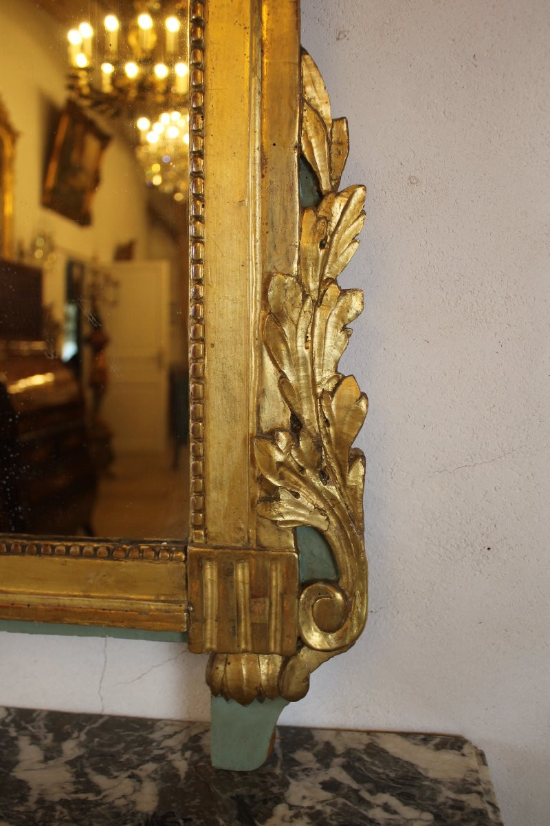 Miroir à fronton en bois sculpté et doré, époque Louis XVI-photo-4