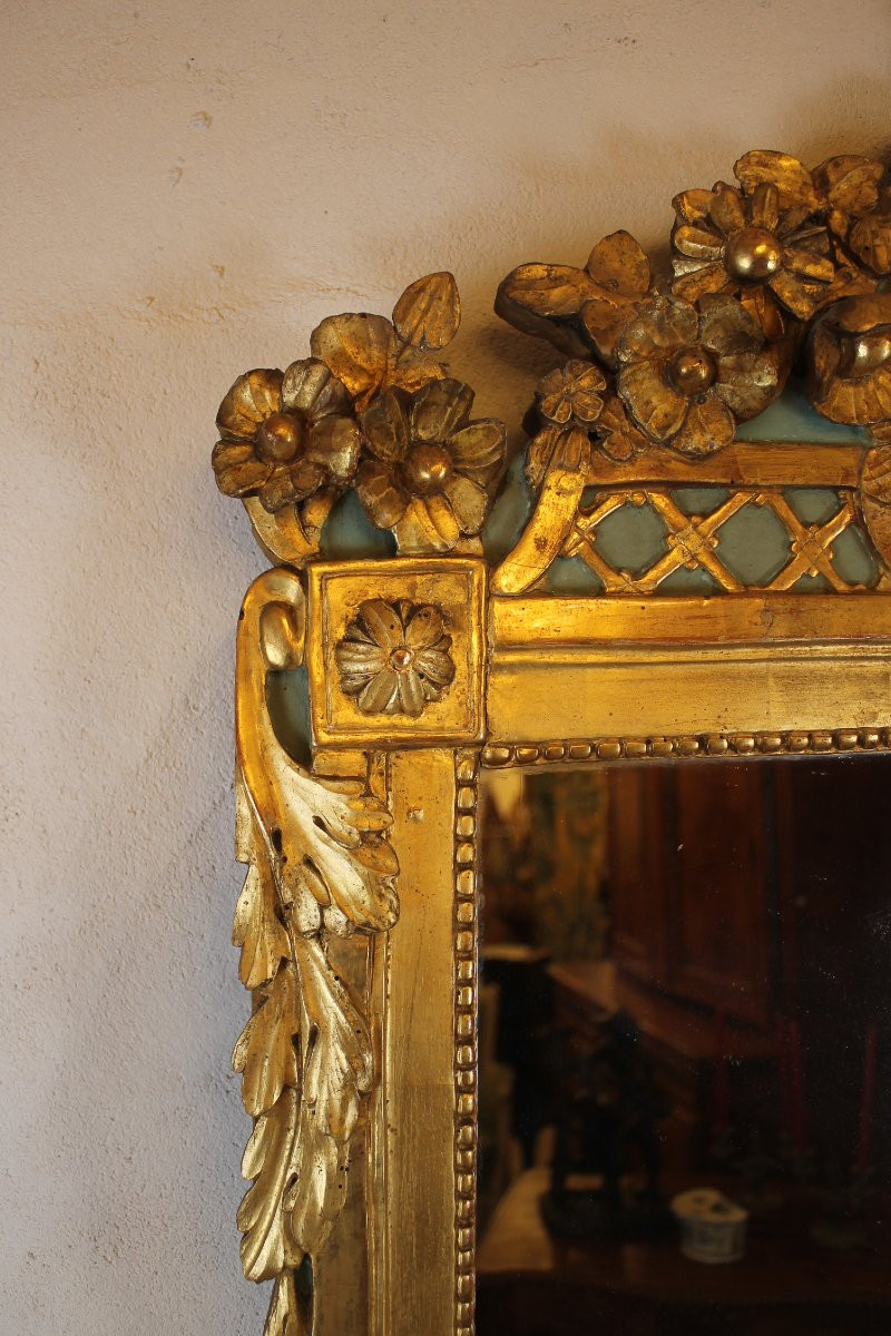 Miroir à fronton en bois sculpté et doré, époque Louis XVI-photo-5